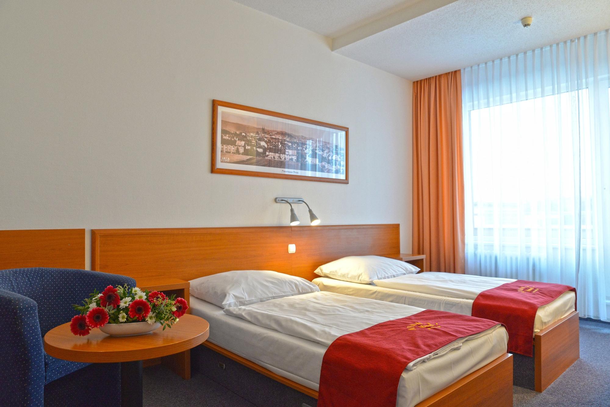 Avanti Hotel Brno Ngoại thất bức ảnh