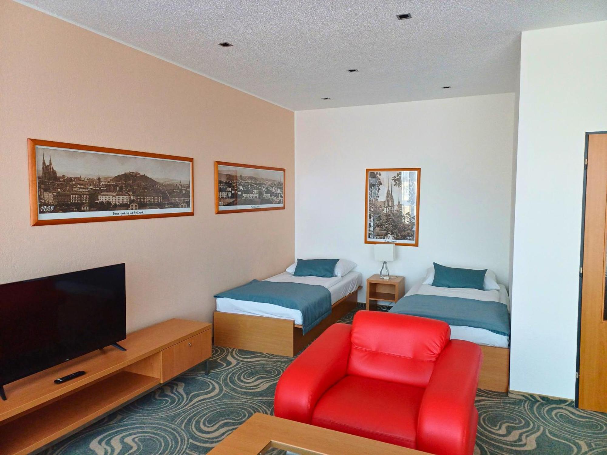 Avanti Hotel Brno Ngoại thất bức ảnh
