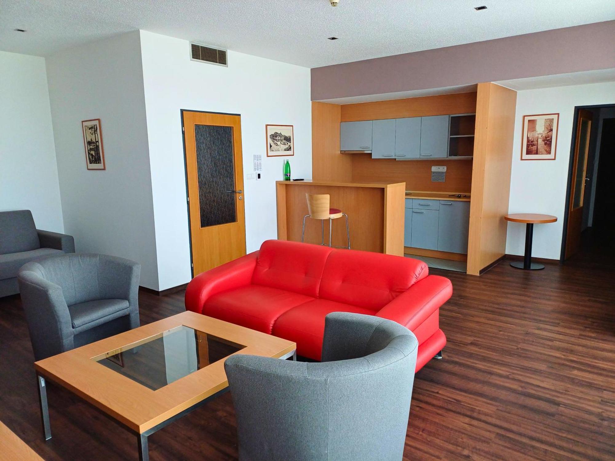 Avanti Hotel Brno Ngoại thất bức ảnh