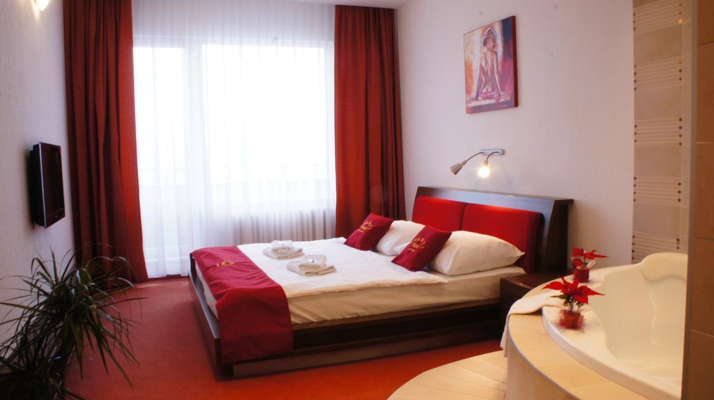 Avanti Hotel Brno Ngoại thất bức ảnh