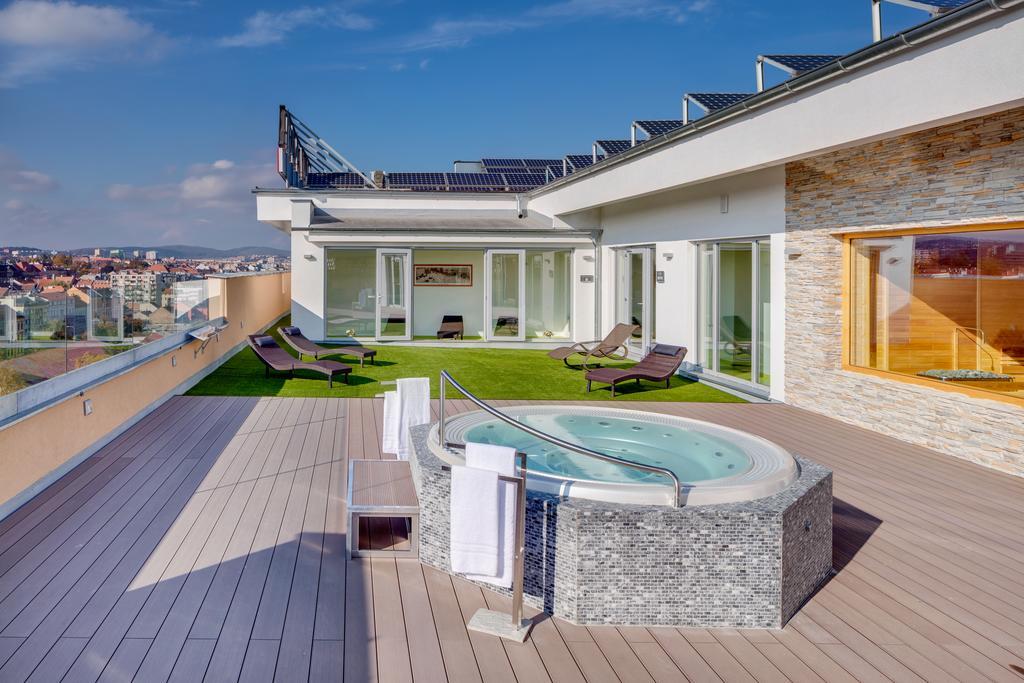 Avanti Hotel Brno Ngoại thất bức ảnh