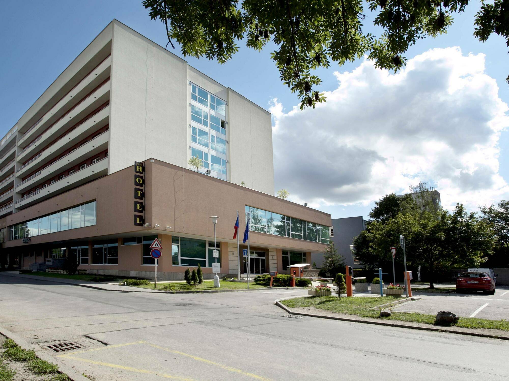 Avanti Hotel Brno Ngoại thất bức ảnh